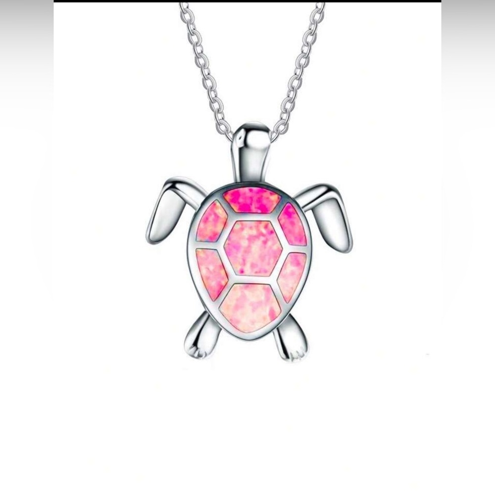 🌹 Silver and Pink Turtle Necklace
